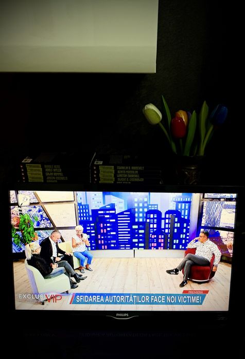 Televizor LED Philips 56 cm Full HD, Clasa A pentru bucatarie tv led