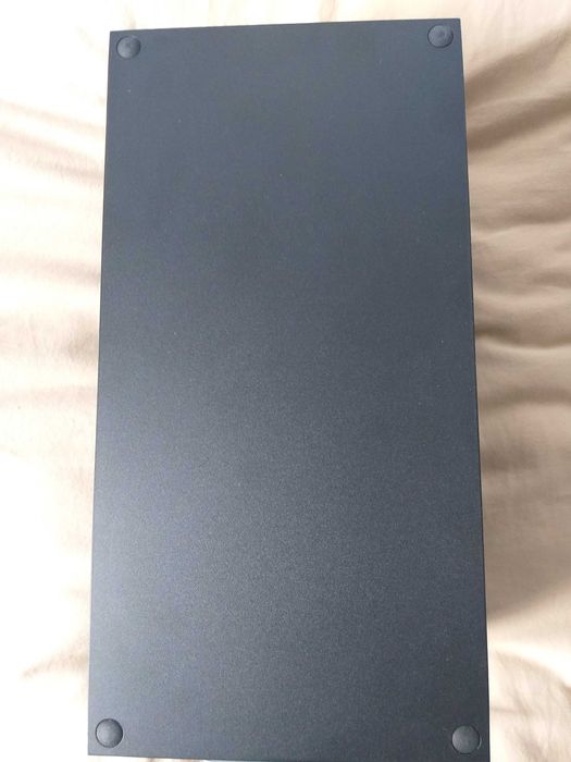Consola Xbox Series X Noua (folosită de 3 ori, Husa joystick inclusa)