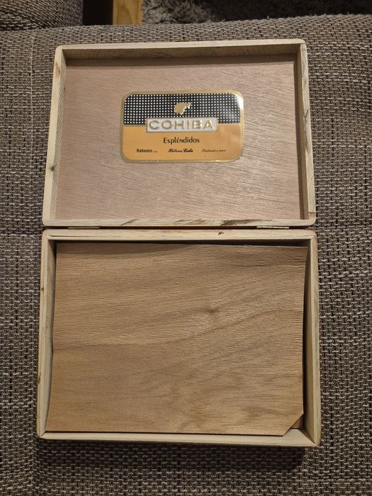 Cutie trabucuri Cohiba Esplendidos
