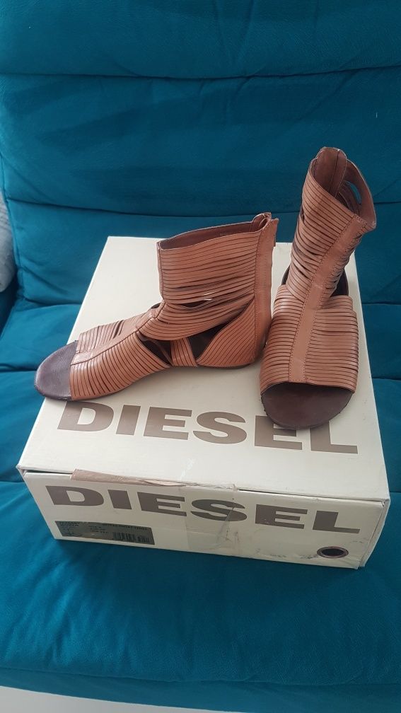 Ghete Diesel si sandale.piele