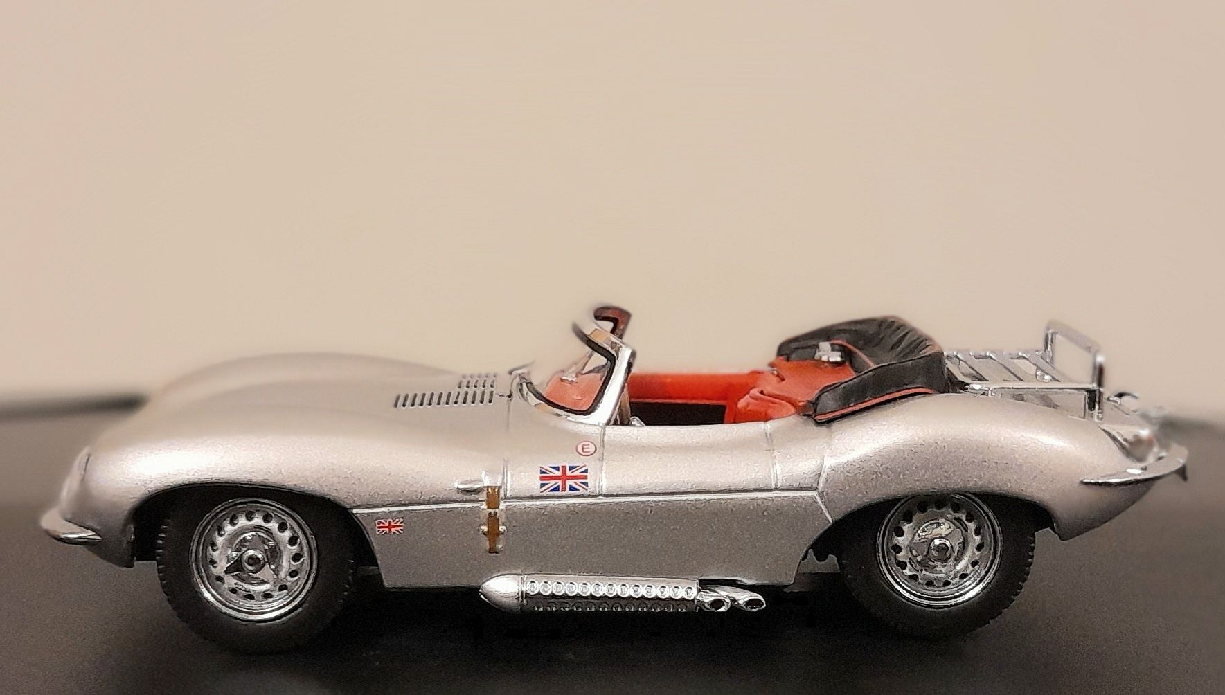 Jaguar XK SS (1957) 1:43 PREMIUM X