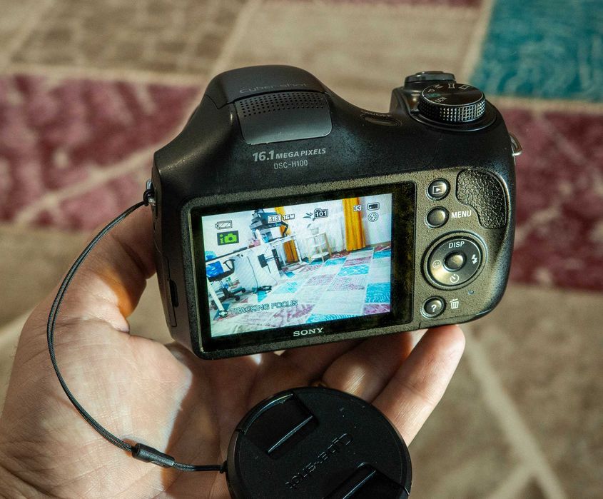 Sony DSC H-100 (camera foto Bridge cu zoom optic 21 X)