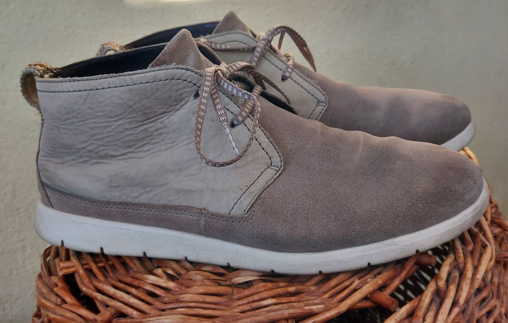 Оригинални обувки UGG 44