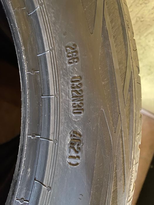 Vând cauciucuri vară Continental 215/50R18 Dot: 06.2021