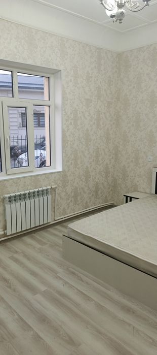 Продам дом Мирабатский район 7 комнат 3.5 соток на земле 2 дома выез
