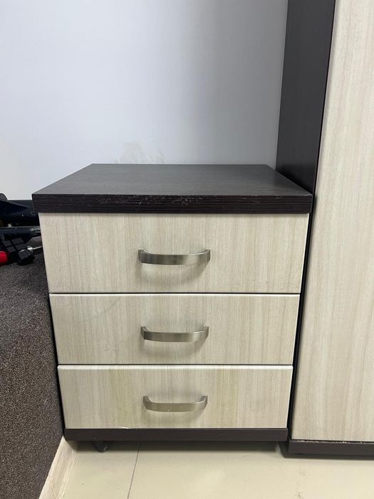 Тумбочка офисная