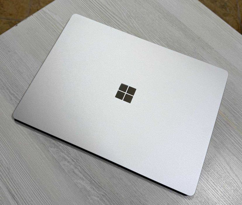 MICROSOFT SURFACE LAPTOP 4 / 13.5 ips сенсоp CORE i5-1145G7 8GB/256GB
