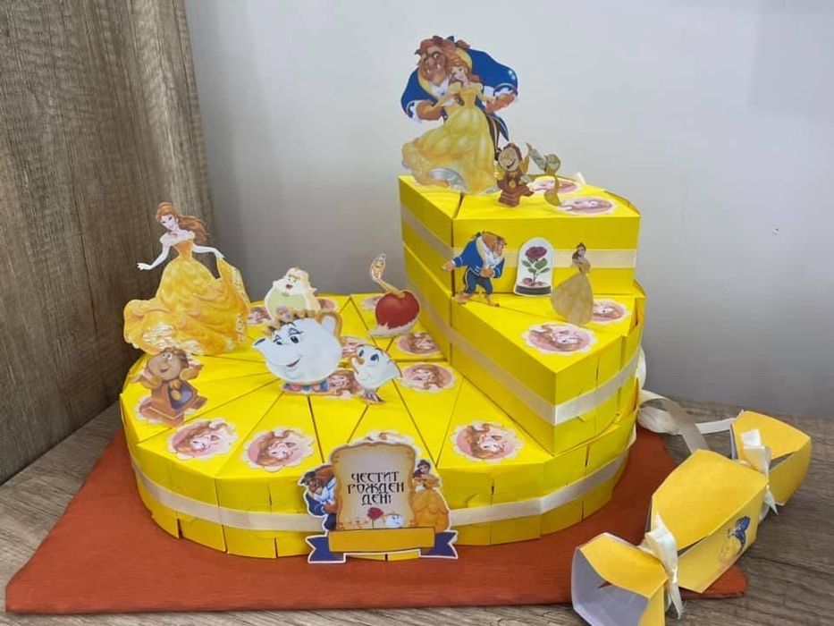 Картонени торти за рожден ден