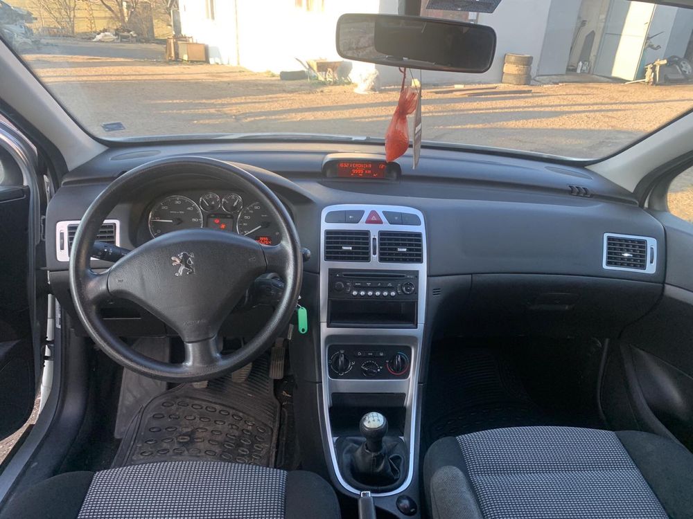 Peugeot 307 SW 1.6HDI 109кс. 2006г. - НА ЧАСТИ