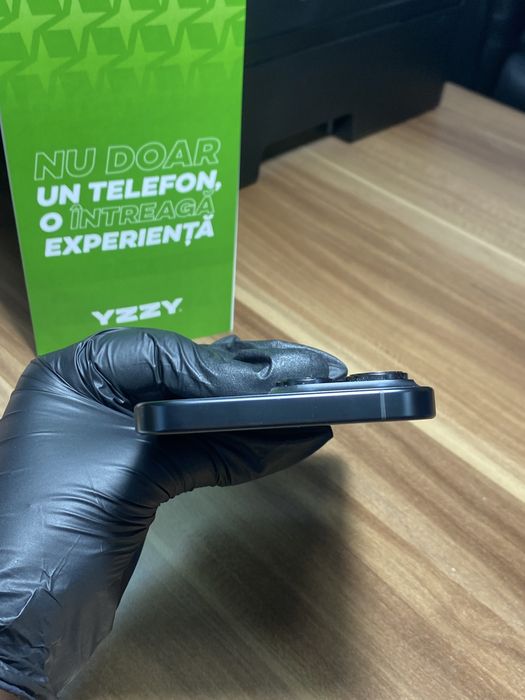 iPhone 16 Pro Max / 256 GB / Sănătate baterie 99% / Ca nou