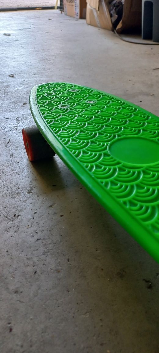 Penny board lime green