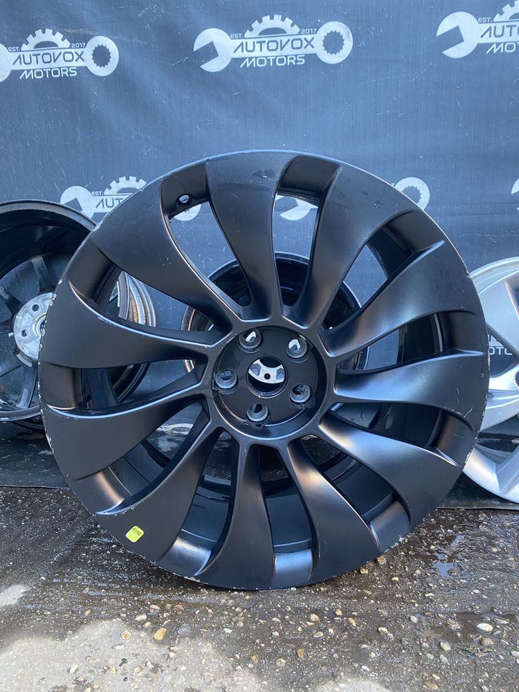 Janta aliaj 21" 10,5 J model Uberturbine Tesla Y