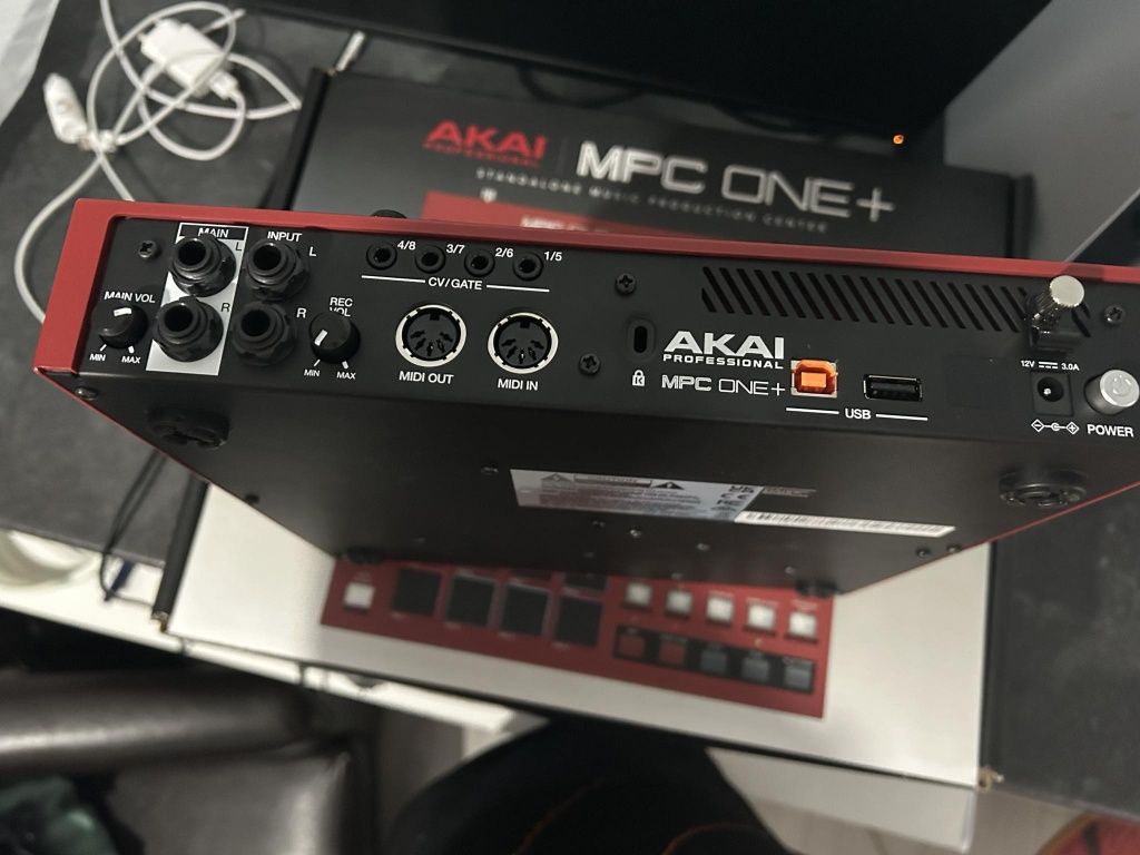 Akai MPC ONE+ Controler MIDI