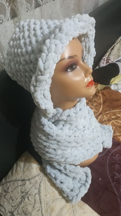 Шапки (Аксесоари за глава)И шалове