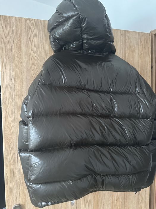 geaca zara nepurtata