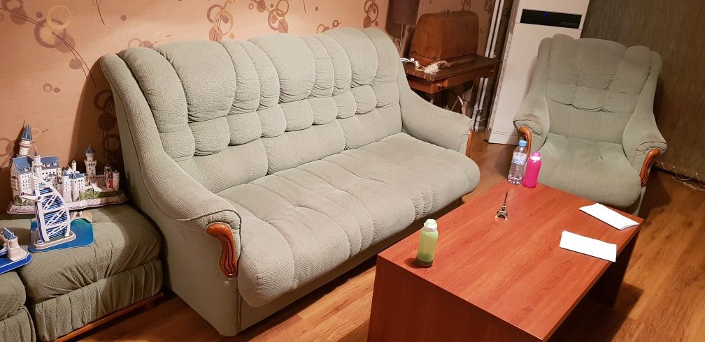 Разтегателен диван тройка + фотьойл