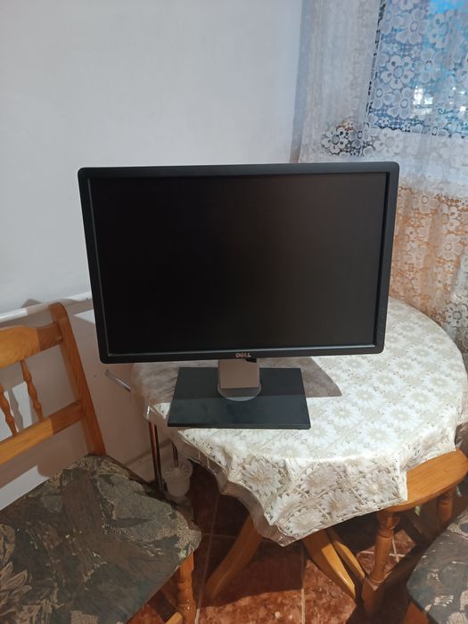 Монитор Dell 22 p2213t