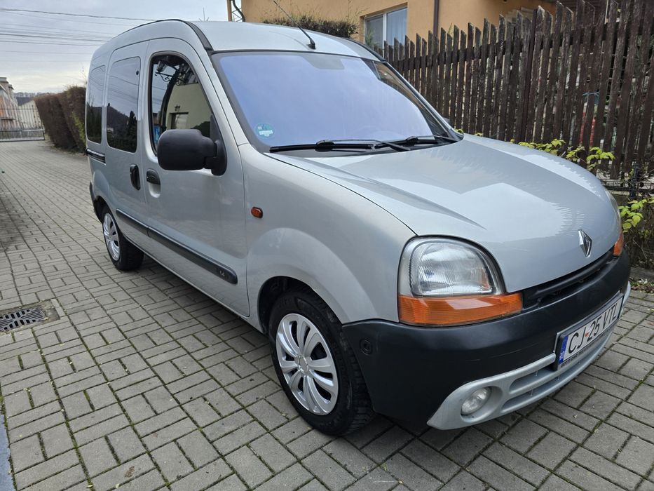 Renault Kangoo pentru transport persoane cu dizabilități