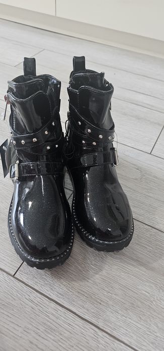 Боти за момиче- TAHARI