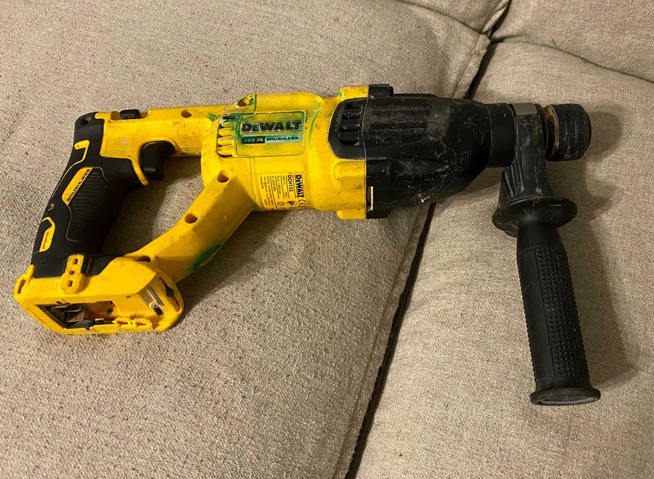 Ciocan rotopercutor Dewalt DCH133 pe 18V Brushless - corp