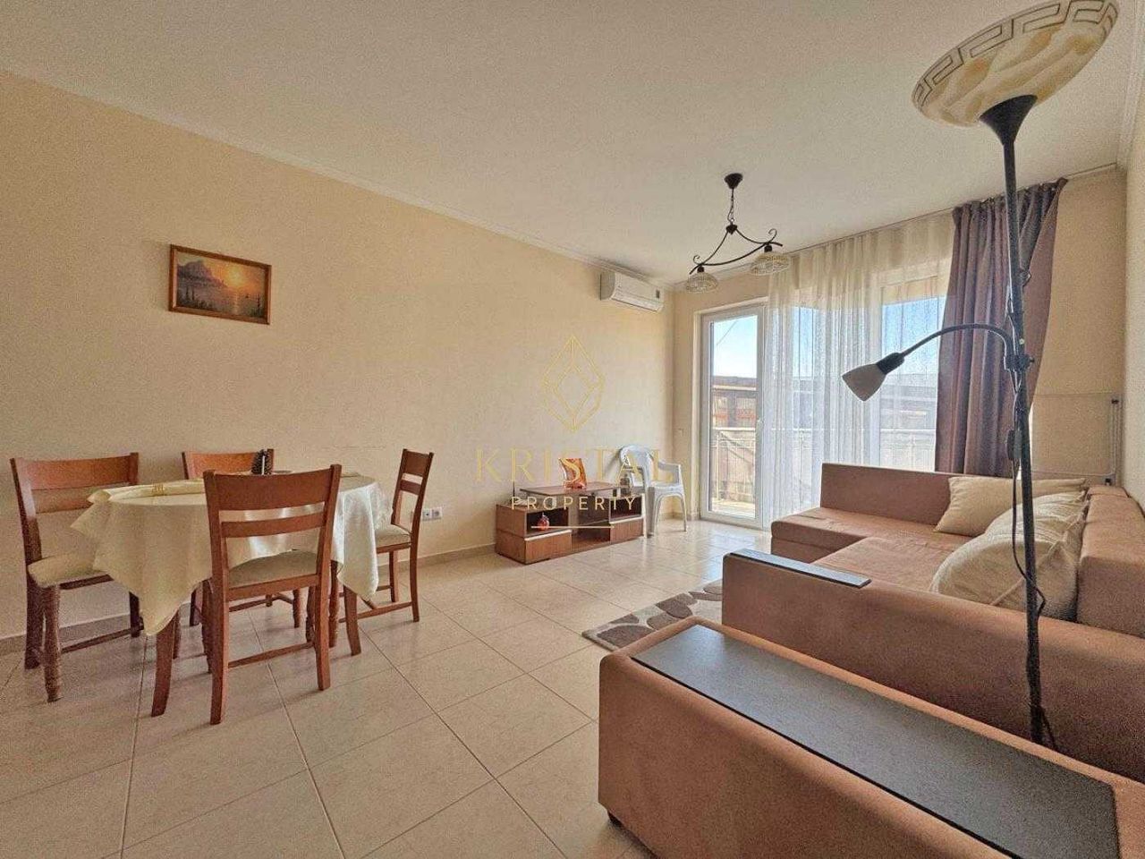 Продава се Двустаен апартамент в к.к. Слънчев бряг - 64 кв.м за 1250 €/кв.м - Снимка #2
