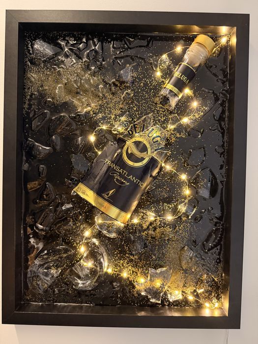 Ръчно изработена картина с епоксидна смола