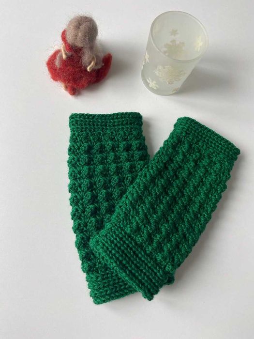 Manusi fara degete, crosetate din amestec merinos si acrilic