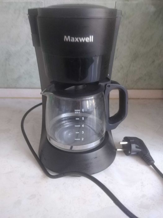 Продам кофеварку Maxwell