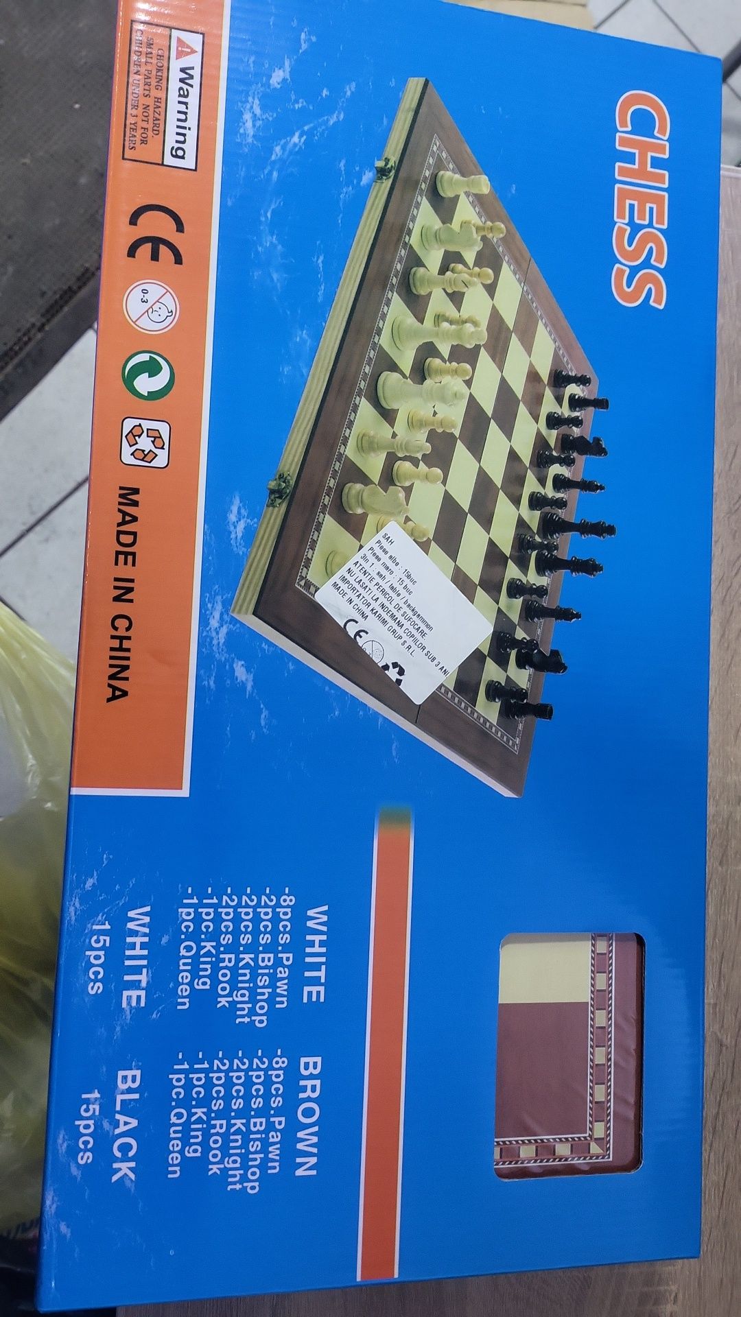 Joc table cu șah și zaruri noi în cutie
