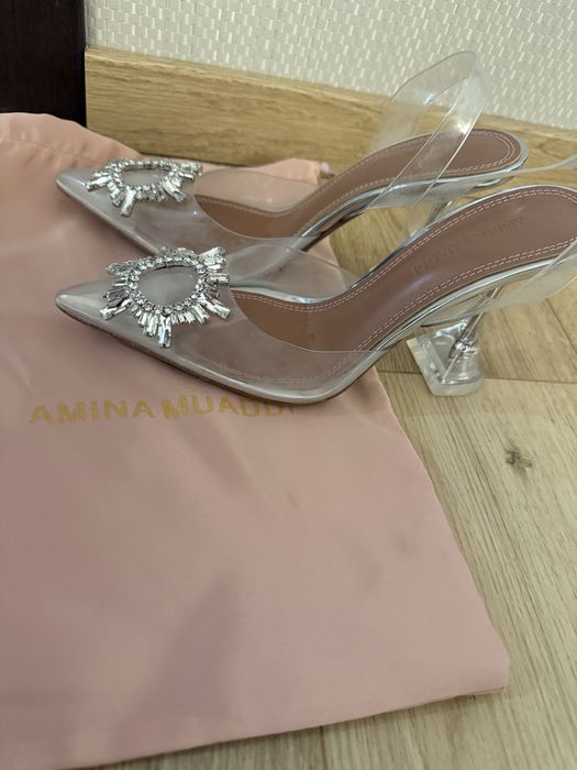 Обувки на ток amina muaddi
