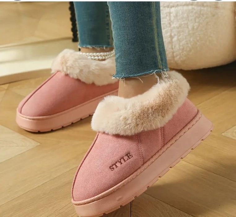 Продам женские уги новые