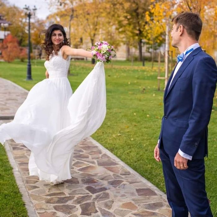 vand rochie mireasa matase naturala, designer din Iasi