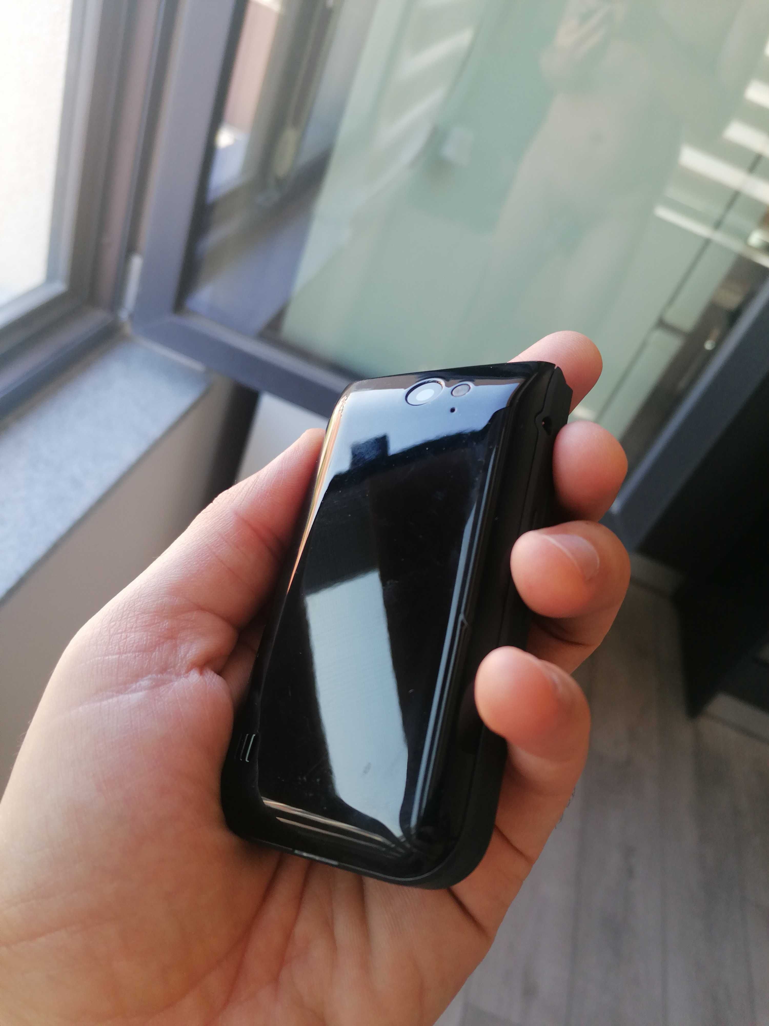Nokia 2720 flip + калъф от естествена кожа