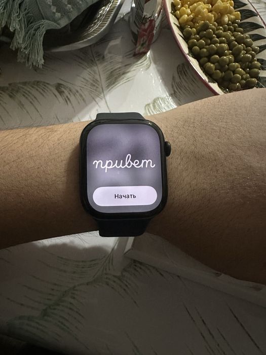 Продам apple watch series 10 black