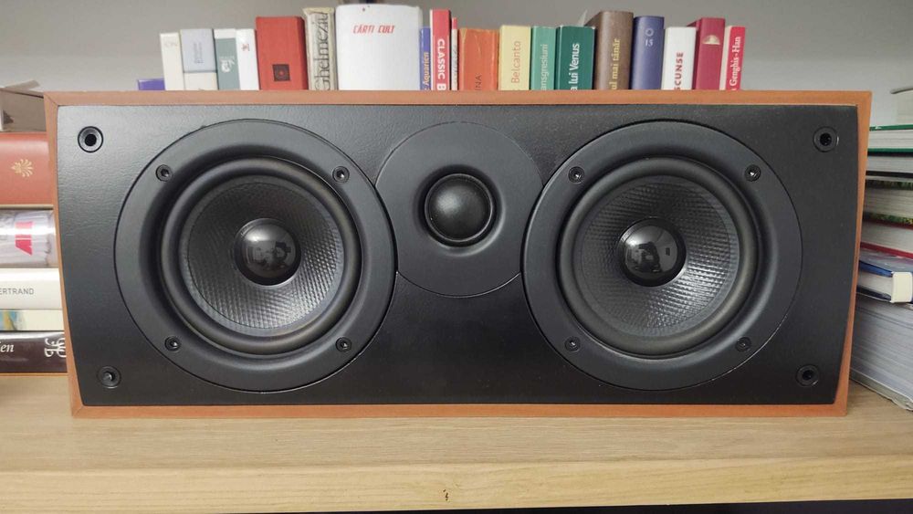 Boxa centrala Wharfedale