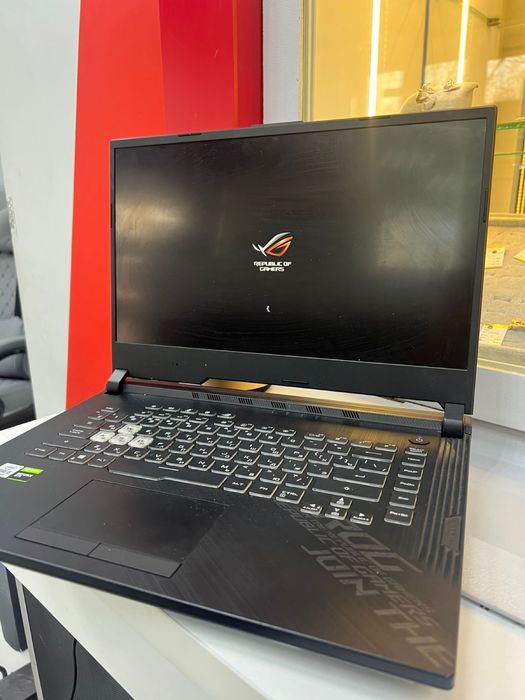 ASUS Rog Strix G512LI (p25)