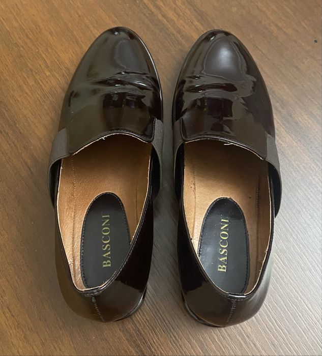 Туфли женские, лаковые, “BASCONI” размер 36, состояние отличное