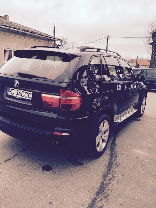 Vand BMW X5.  An 2007.  Unic proprietar. Mai multe detalii in privat.