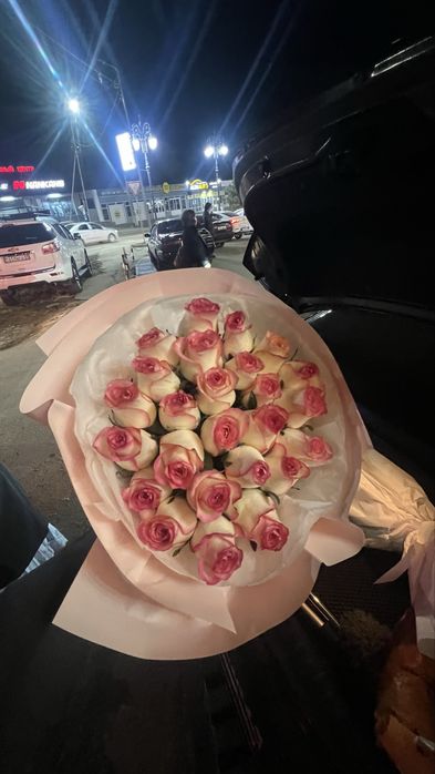 Свежие цветы розы