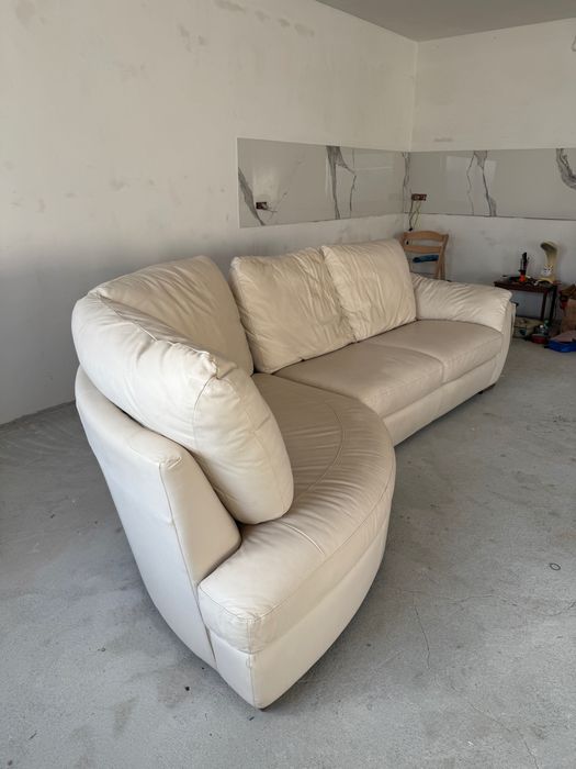 Canapea colț piele Ikea stare foarte bună