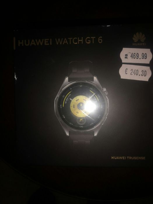 Часовник Huawei GT 6