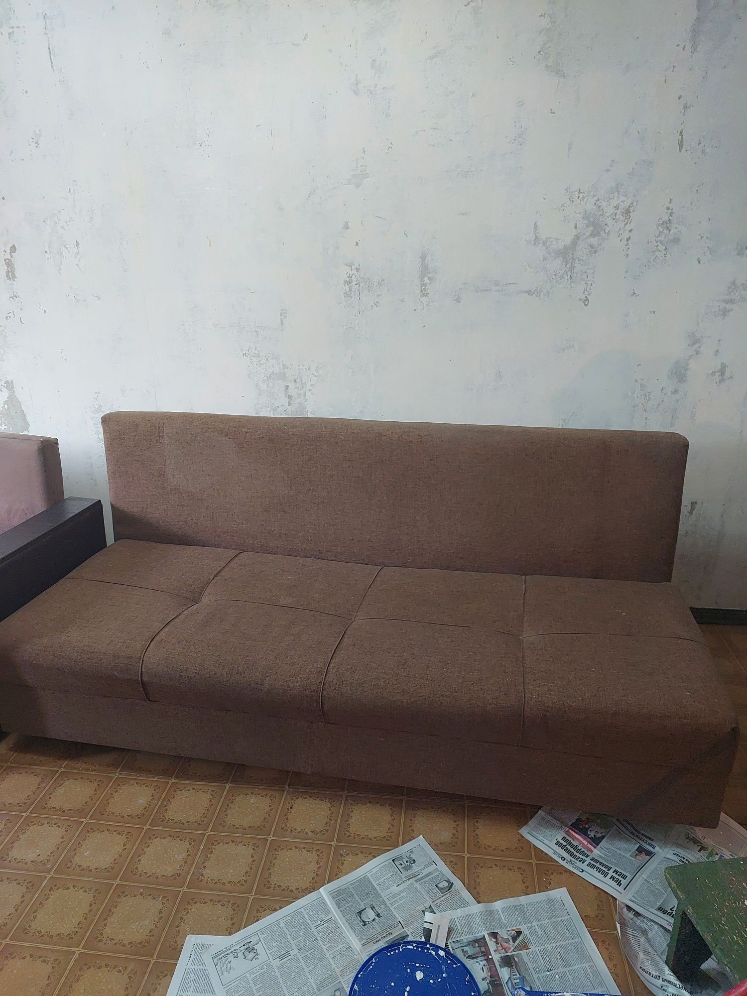 Срочно продам диван