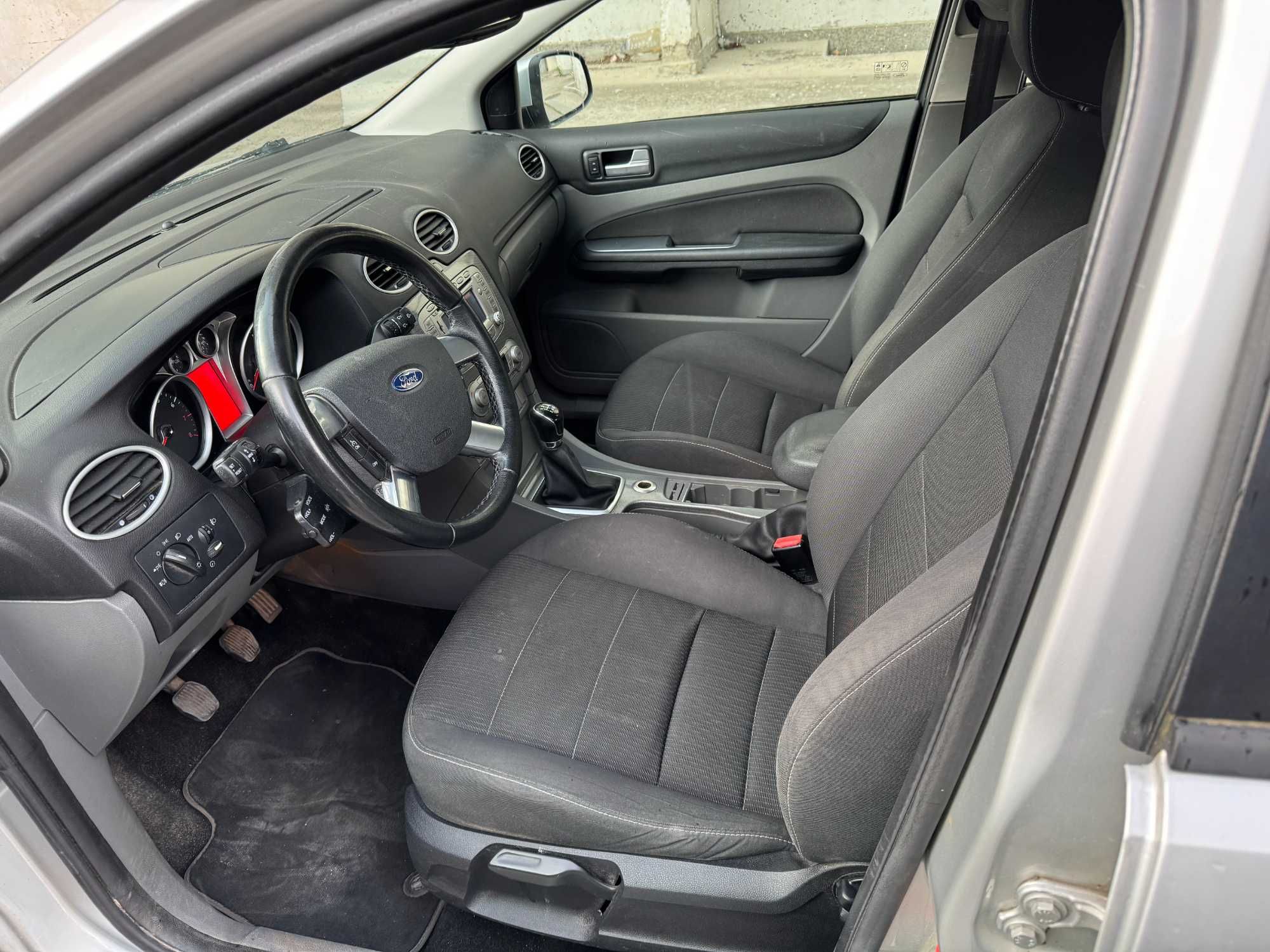Ford  Focus  1.8I