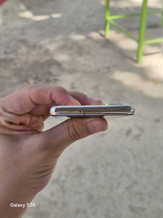 Samsung Galaxy S20 110$