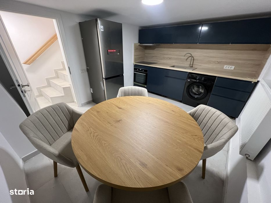 Proaspat renovata cu gradina proprie si garaj,  Semicentral, Brasov