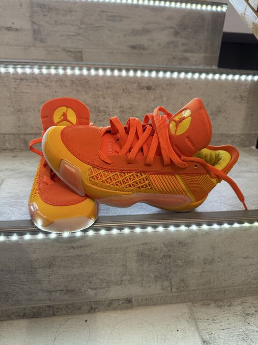 Vand adidasi Air Jordan nr.36.5 23 CM