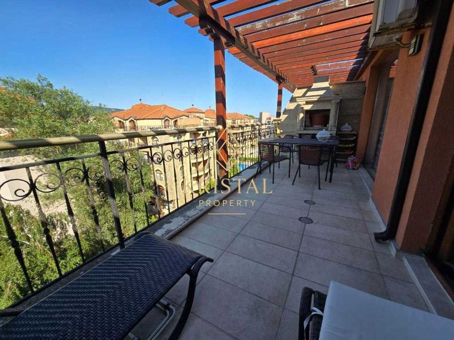 Продава се Двустаен апартамент в к.к. Слънчев бряг - 66 кв.м за 1213 €/кв.м - Снимка #12