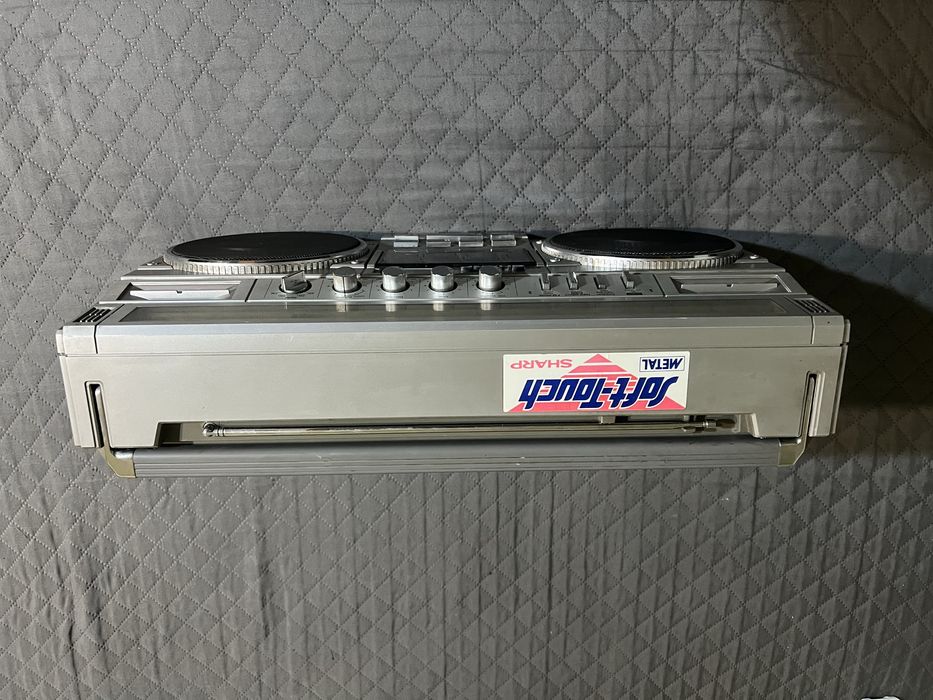 Касетофон  SHARP