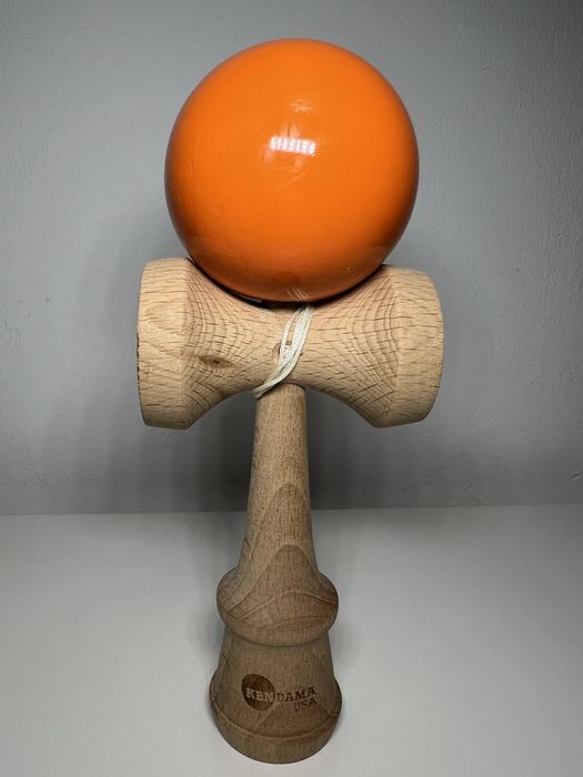 Kendama USA - Bila Lucioasă/Mată (NOUA)