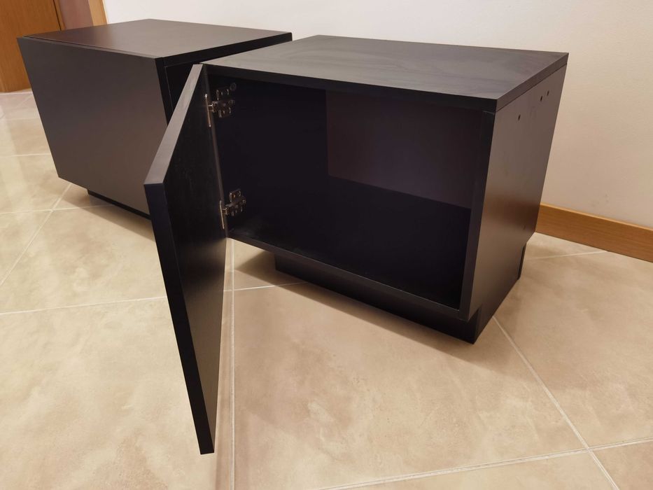 Продавам 2бр ТВ шкафове